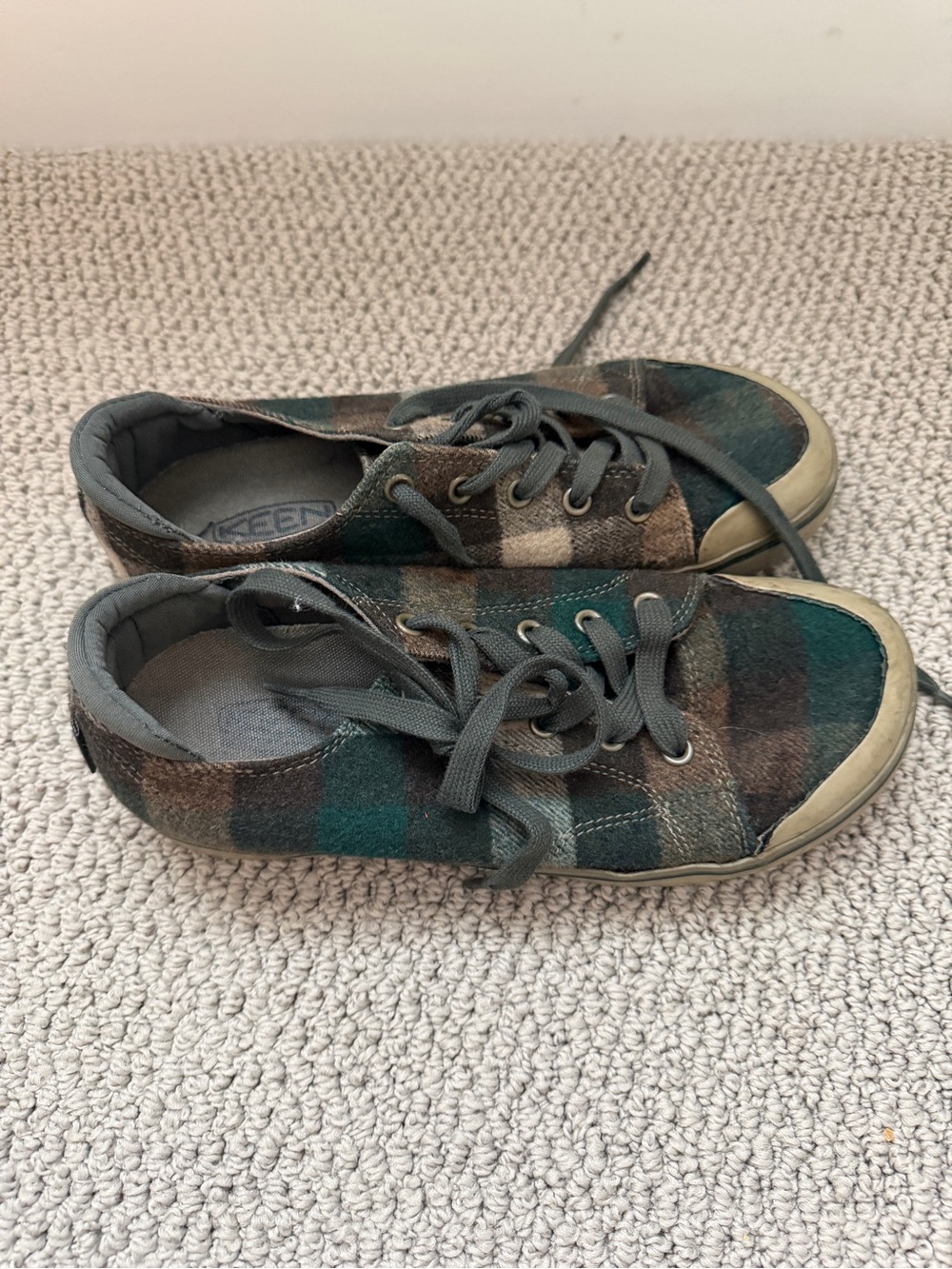 Keen Green Plaid Lace-Up Sneakers